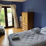 Erin\'S Town House